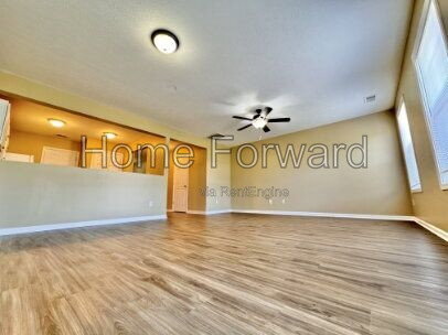 Building Photo - 216 Bass Pond Glen Dr