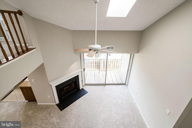 Building Photo - 7758 New Providence Dr