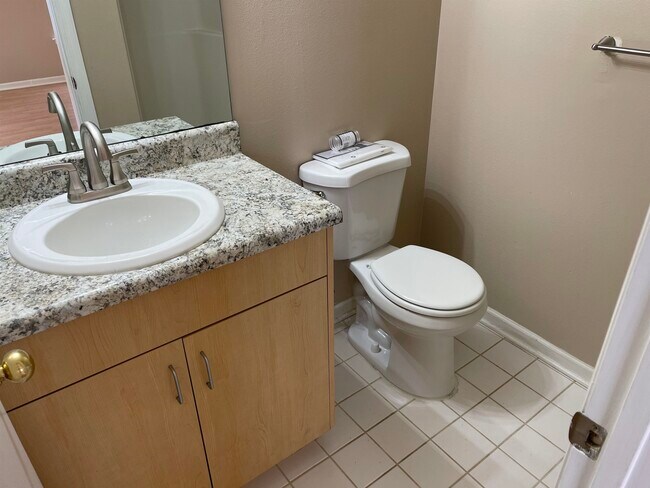 Building Photo - 2719 W Tharpe St