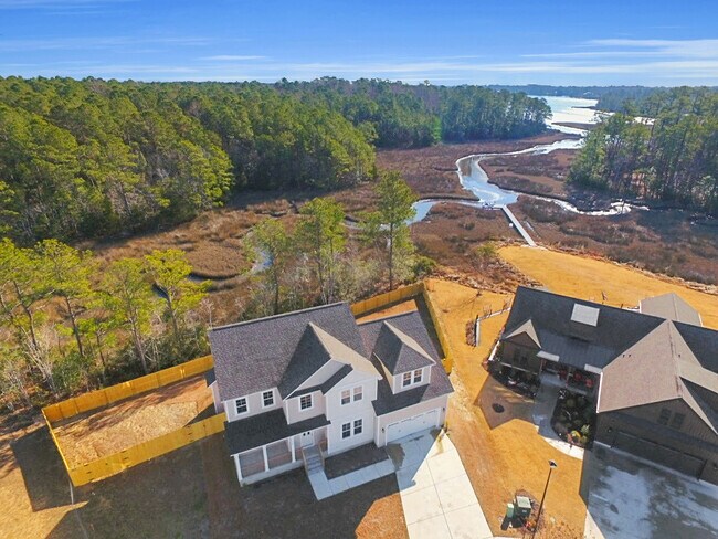 Building Photo - 909 Marshview Ct