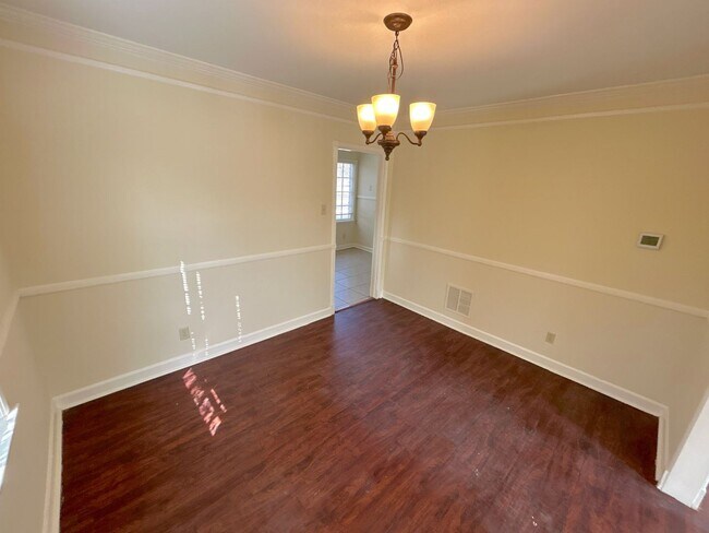 Building Photo - 5184 Dunnellon Ave