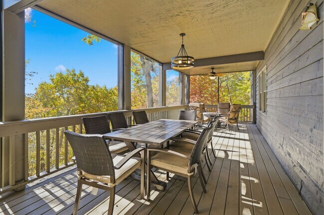 Building Photo - FULLY FURNISHED! Magnificent Panoramic Views!!