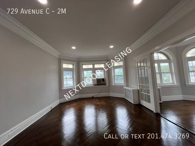 Building Photo - 729 Avenue C