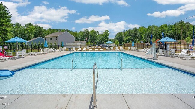 Building Photo - Spacious 4BR home in Wendell with trees in...