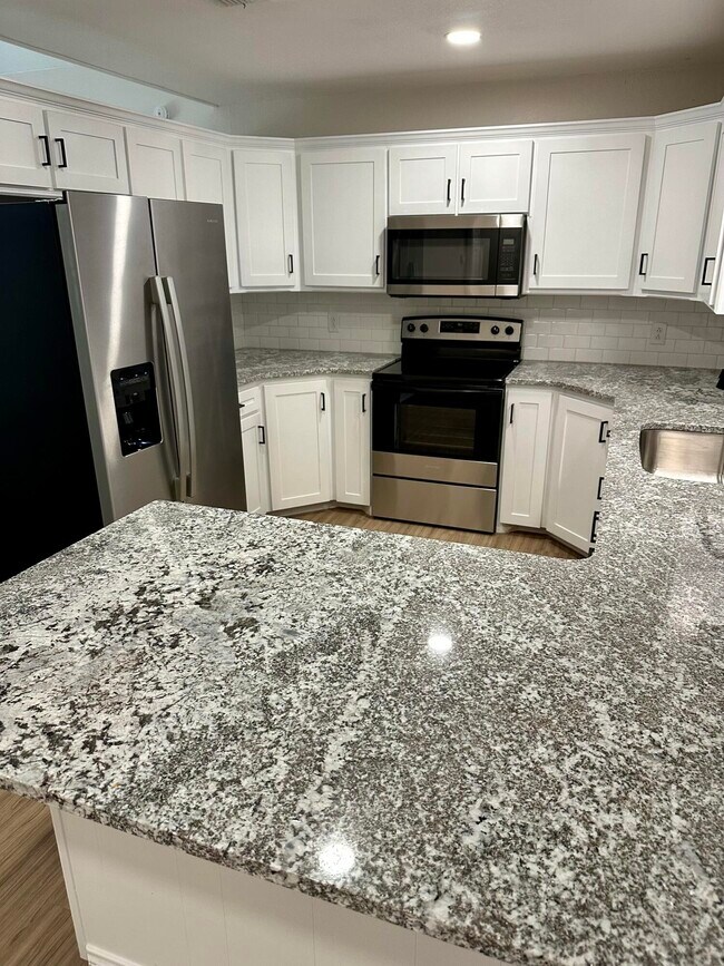 Building Photo - 5821 80th St