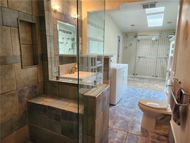Building Photo - 3516 Hildon Cir