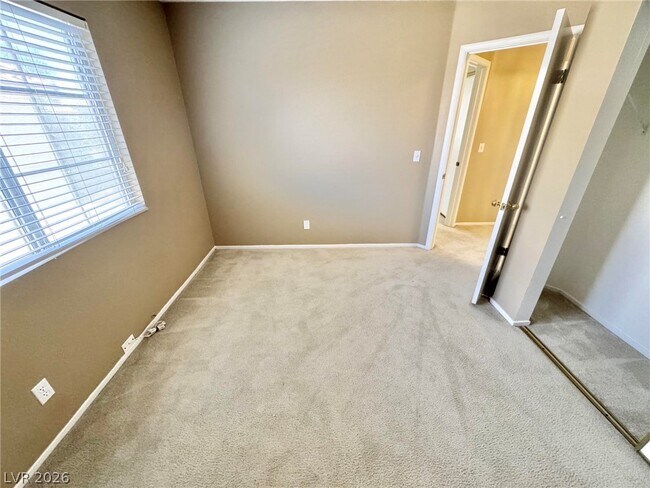 Building Photo - 8233 Cactus Canyon Ct