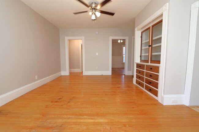 Building Photo - 781 Beech St