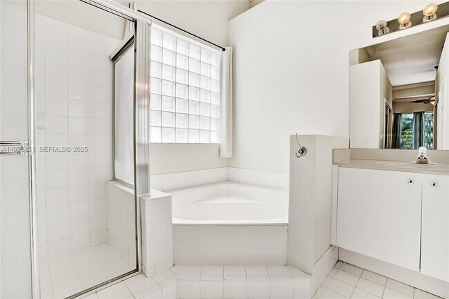 Building Photo - 345 SW 188th Ave