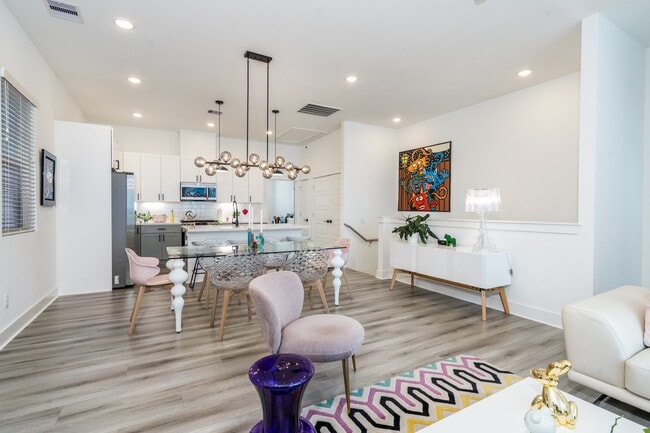 Building Photo - 8324 Springwood Cyn Ln