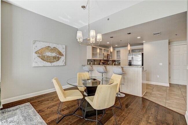 Building Photo - 150 Las Vegas Blvd N