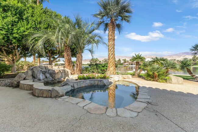 Building Photo - 83054 S Bay Dr