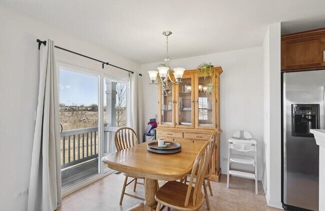 Building Photo - 1147 Piccolo Ln