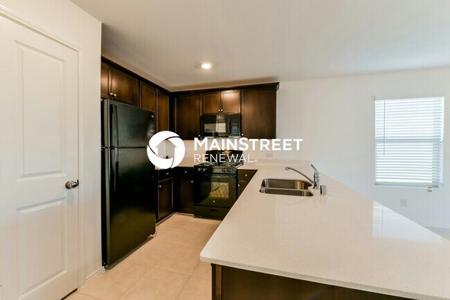 Building Photo - 3 Bedroom Pet-Friendly Home in Fort Worth, TX with Main Street Renewal