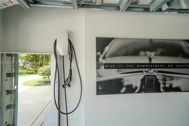 Building Photo - 8134 Twin Lake Dr