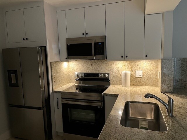 Building Photo - 7705 Camino Real