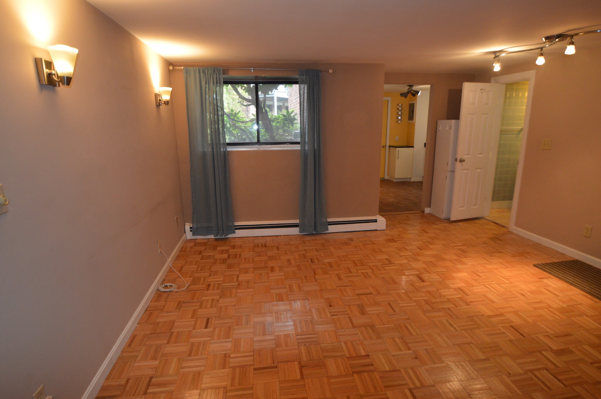 Building Photo - 34 Kinross Rd