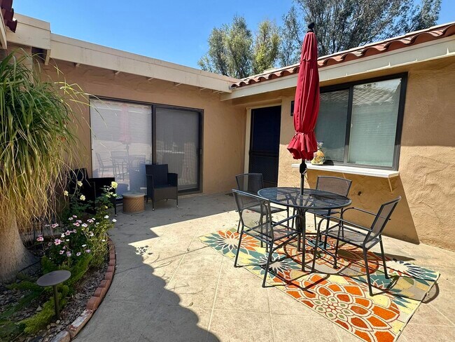 Building Photo - 336 Villena Way