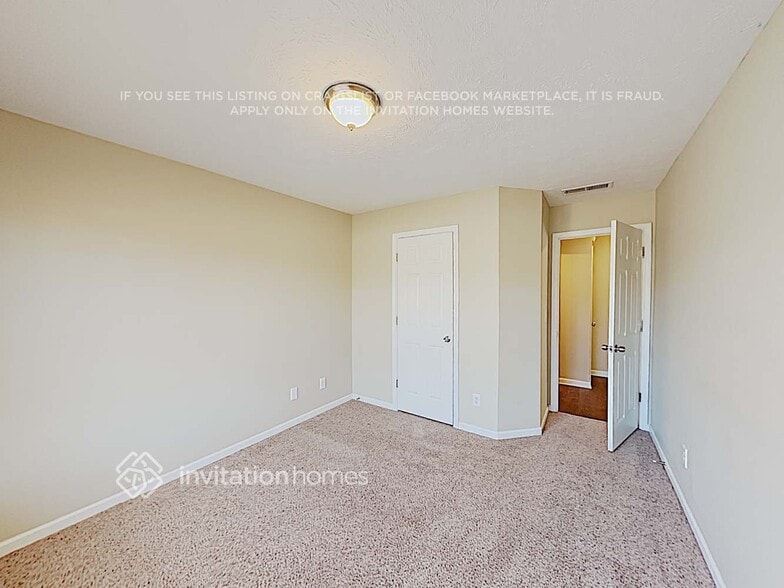 Building Photo - 520 Hamlet Dr