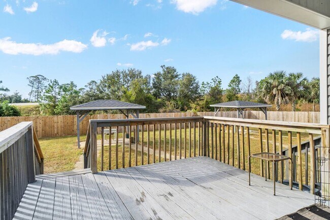Building Photo - FULLY FURNISHED!!! 2 BEDROOM TOWNHOME IN P...