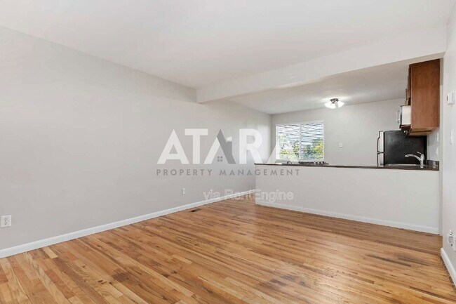 Building Photo - 650 N 300 W