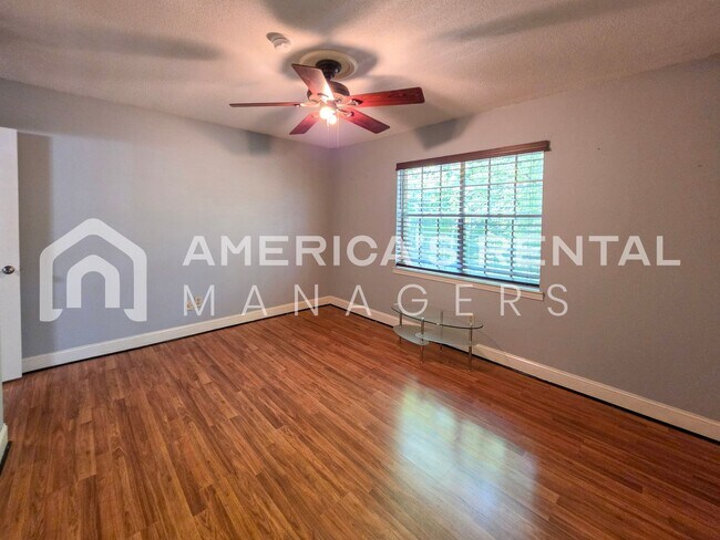 Building Photo - 3441 Sandner Ct