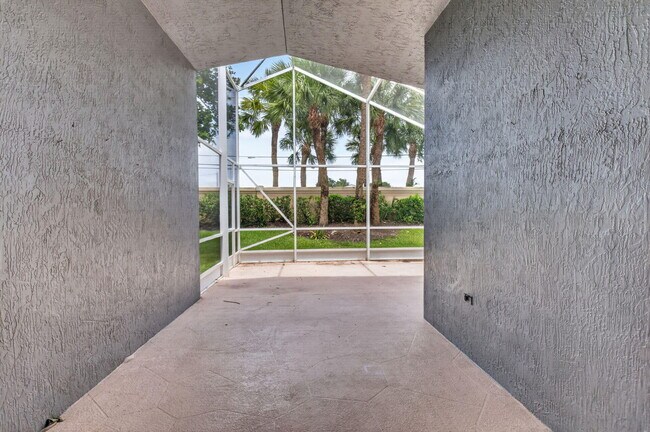 Building Photo - 11728 Dove Hollow Ave