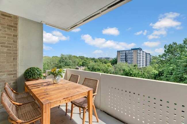 Building Photo - 240 M St SW