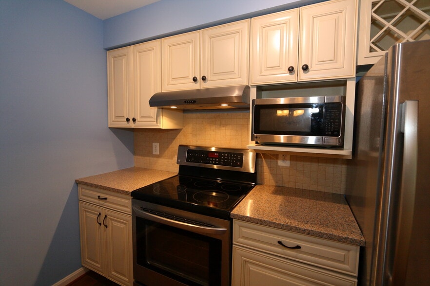 10 K cabs stove micro - 13619 Orchard Dr