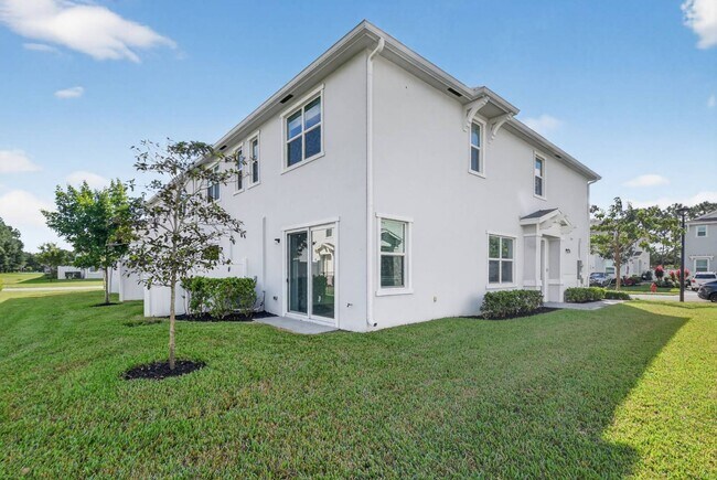 Building Photo - 4645 Meyerson Pl