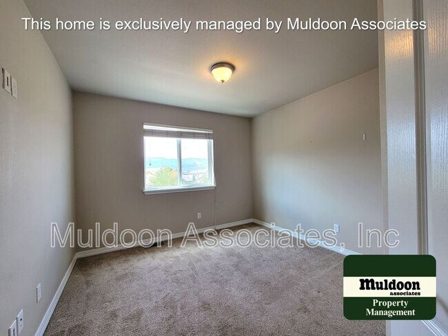 Building Photo - 254 Eclipse Dr