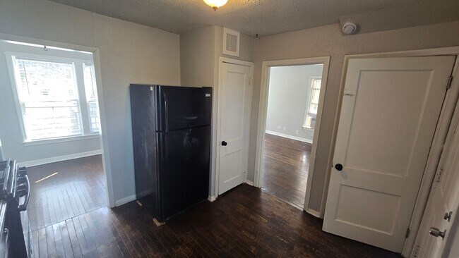 Building Photo - 407/409 Natalen Avenue