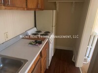 Building Photo - 96 Grove St