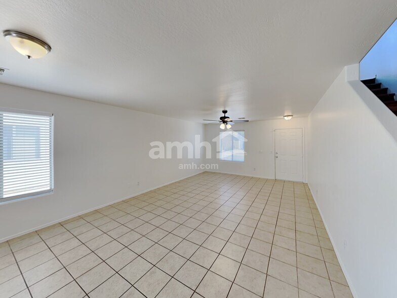 Building Photo - 2388 E Meadow Mist Ln
