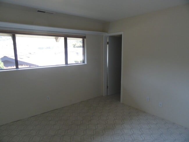Building Photo - Carmel Valley Condo
