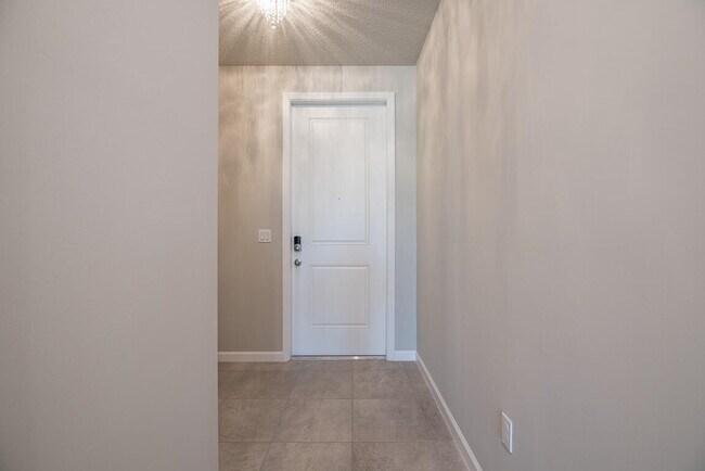 Building Photo - 3944 SE Caladium Ct