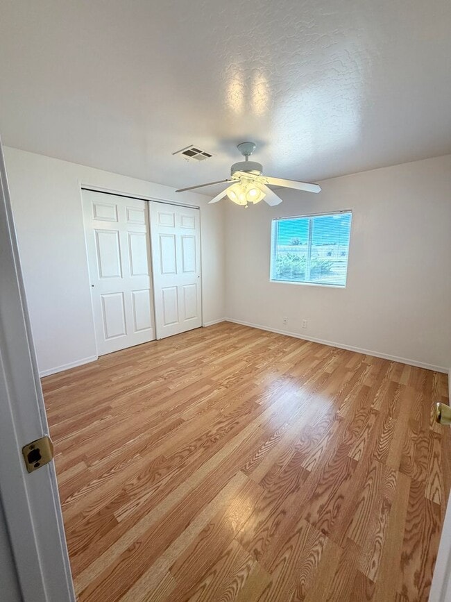 Building Photo - 1290 Prairiegrass Rd