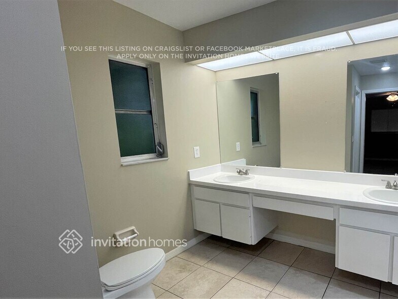 Building Photo - 385 Atwater St