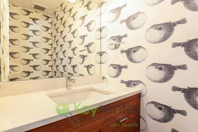 Building Photo - Ballard Area Home with Rooftop Deck, AC, and Parking