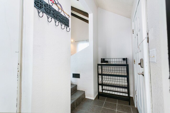 Building Photo - Spacious Tacoma Home for Rent – Available Now!