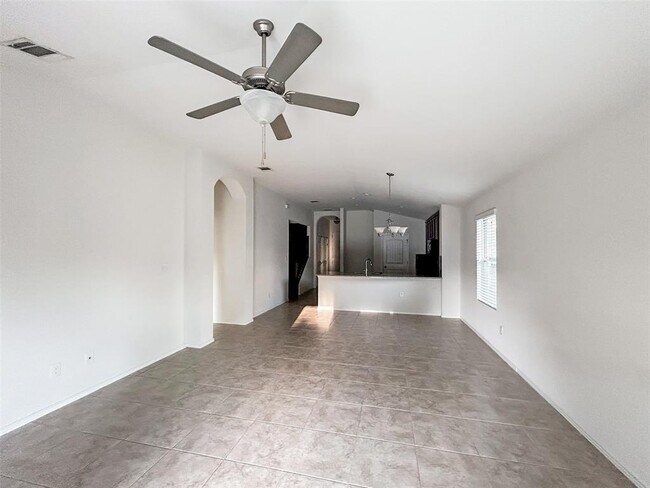 Building Photo - 401 Anacua Loop
