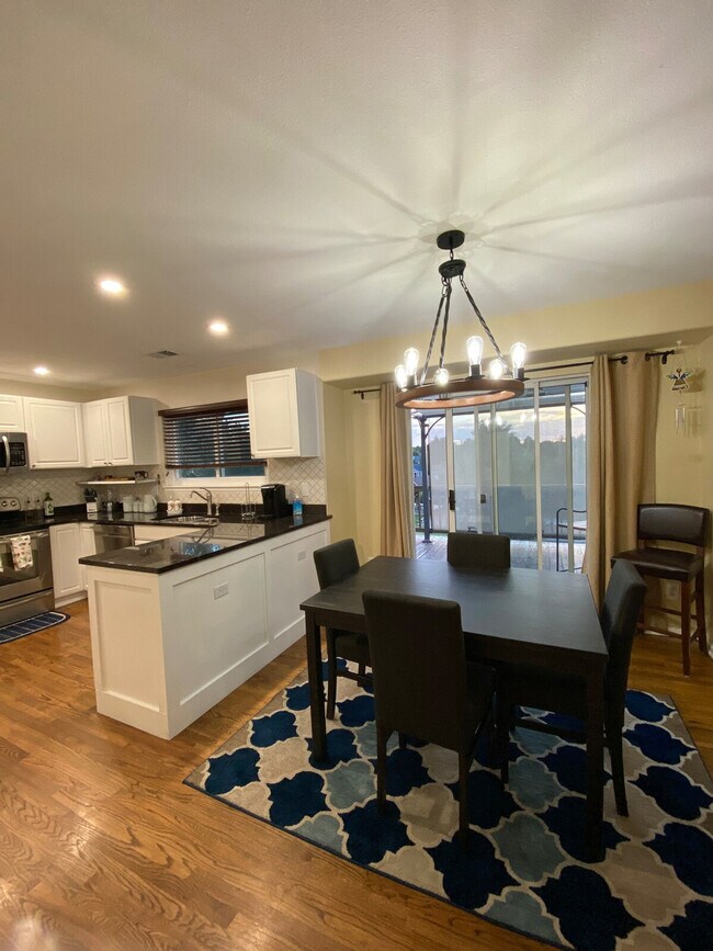 Building Photo - 5494 S Picadilly St