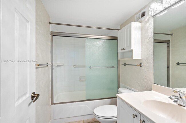 Building Photo - 2501 S Ocean Dr