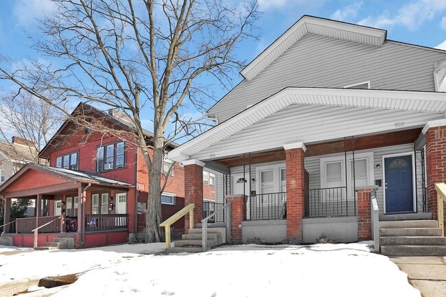 Building Photo - 816-818 Wager Street