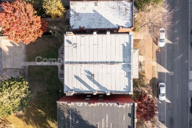 Building Photo - 3001 S Compton Ave