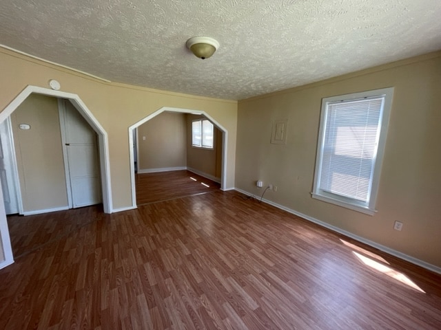 Building Photo - 300 E Highland Dr