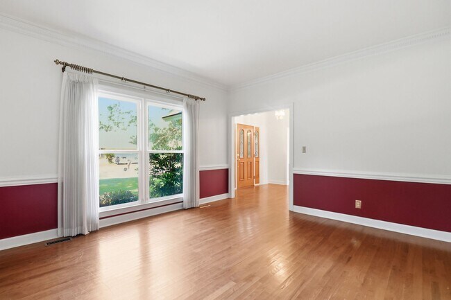 Building Photo - Wilmington Island Home for Lease