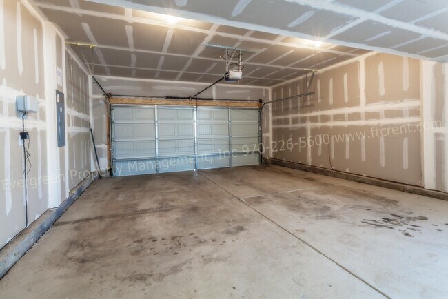 Building Photo - 318 Cherryridge Dr