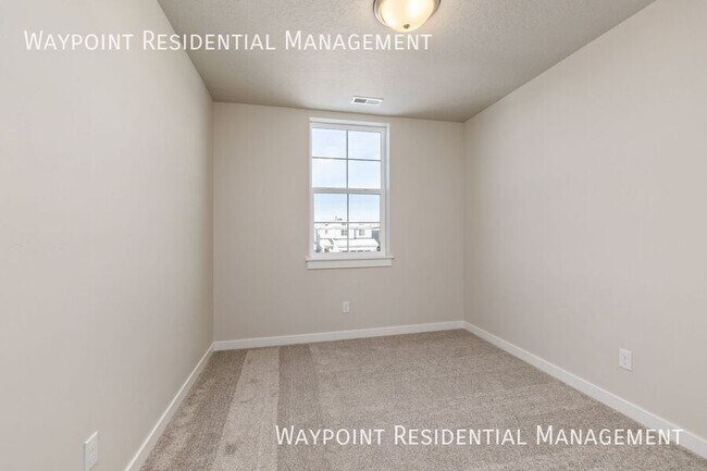 Building Photo - 5316 S Redeken Pl