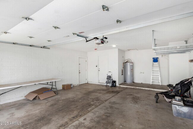 Building Photo - 1845 S Beverly